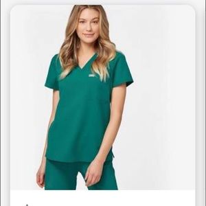 Figs Casma green top